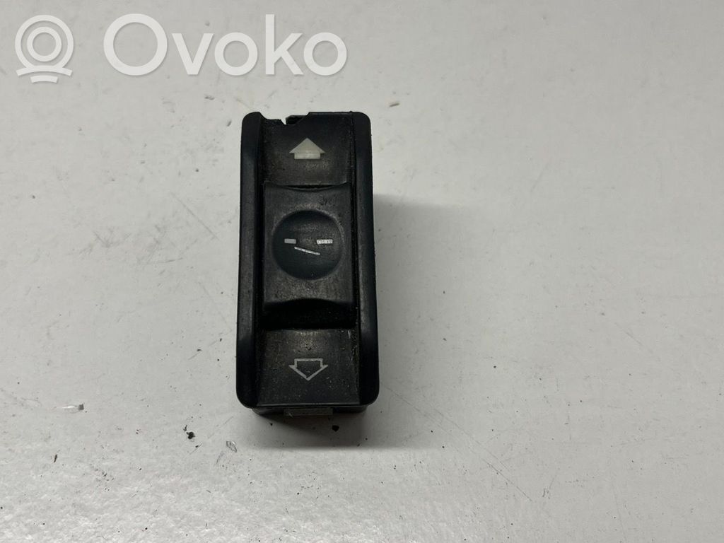 BMW 5 E39 Stoglangio jungtukas 