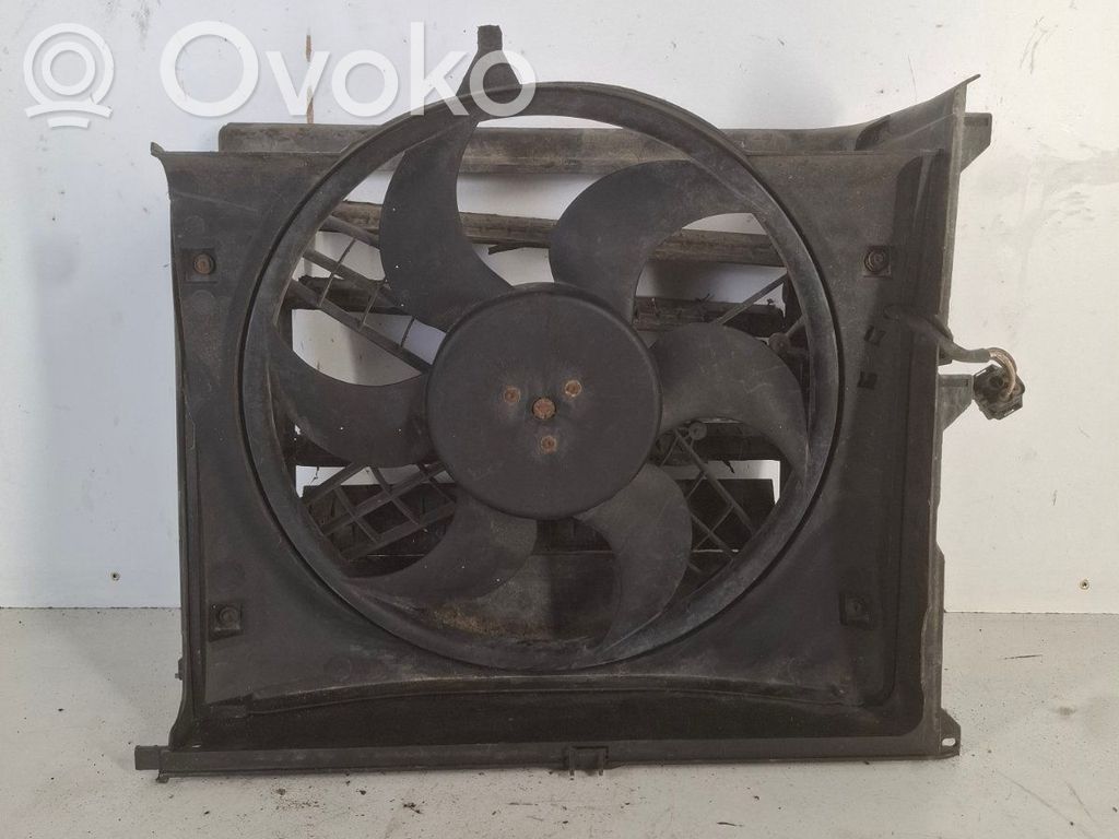 BMW 3 E46 Elektrisks radiatoru ventilators 