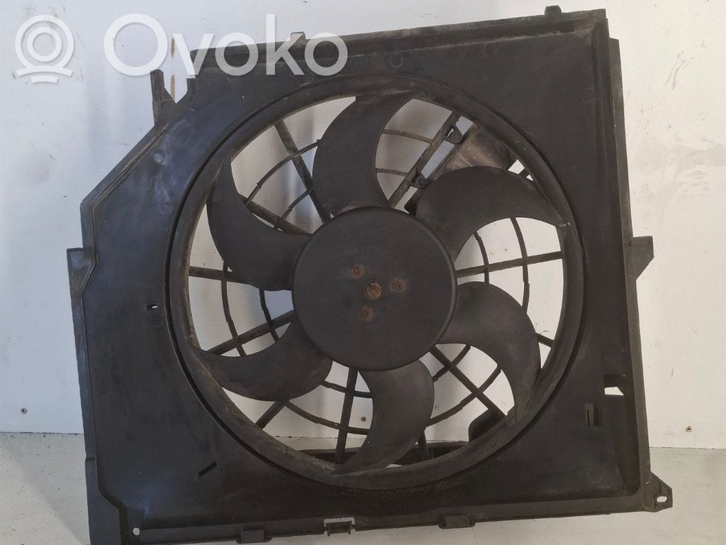 BMW 3 E46 Elektrisks radiatoru ventilators 