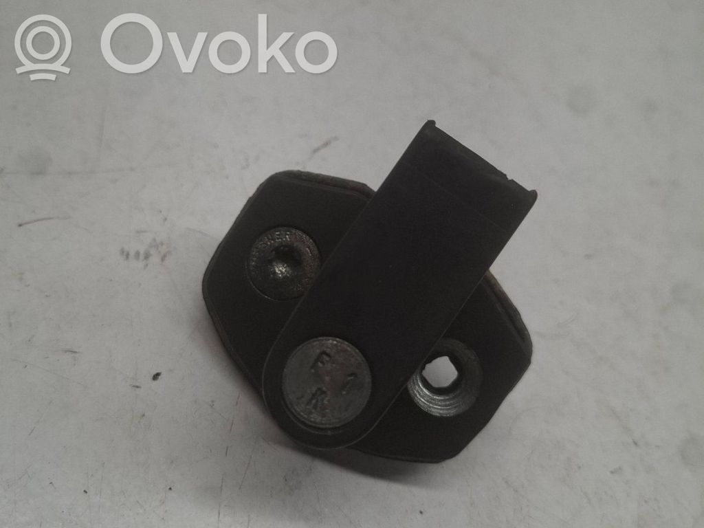 BMW 5 E39 Front door lock loop/hook striker 