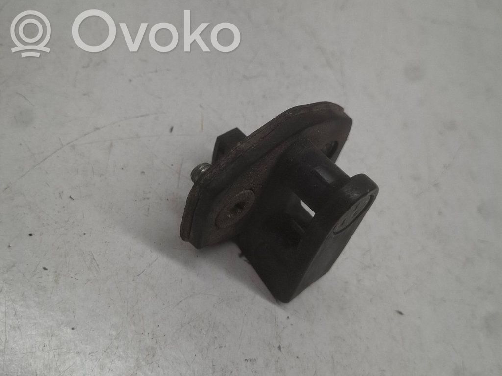 BMW 5 E39 Front door lock loop/hook striker 