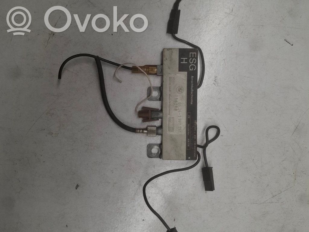 BMW 3 E36 Antenos valdymo blokas 