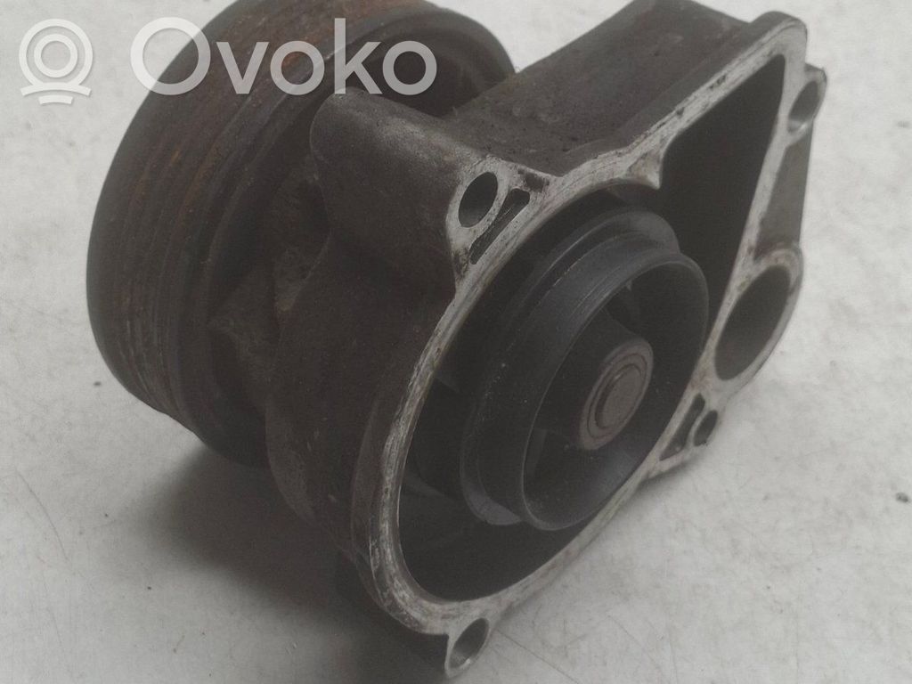 BMW 3 E46 Water pump 