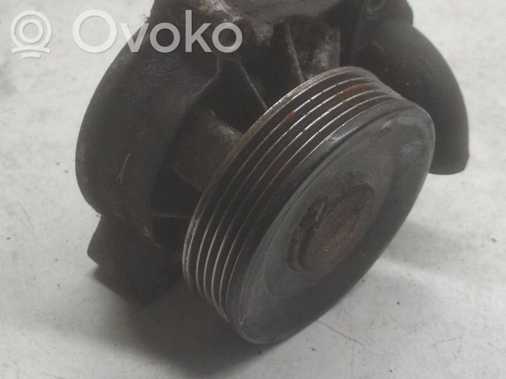 BMW 3 E46 Water pump 