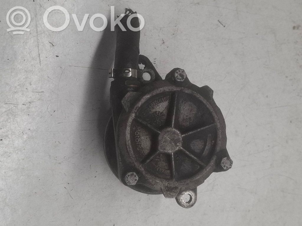 BMW 5 E39 Vacuum pump 