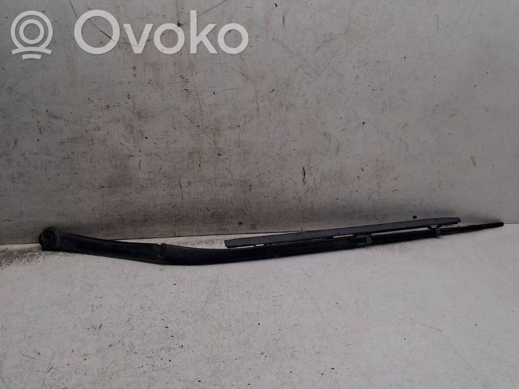 BMW 5 E39 Priekšējā loga tīrītāja kājiņa 