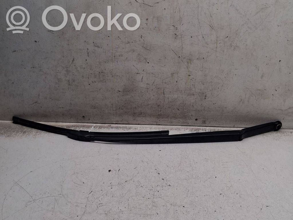 BMW 3 E46 Front wiper blade arm 