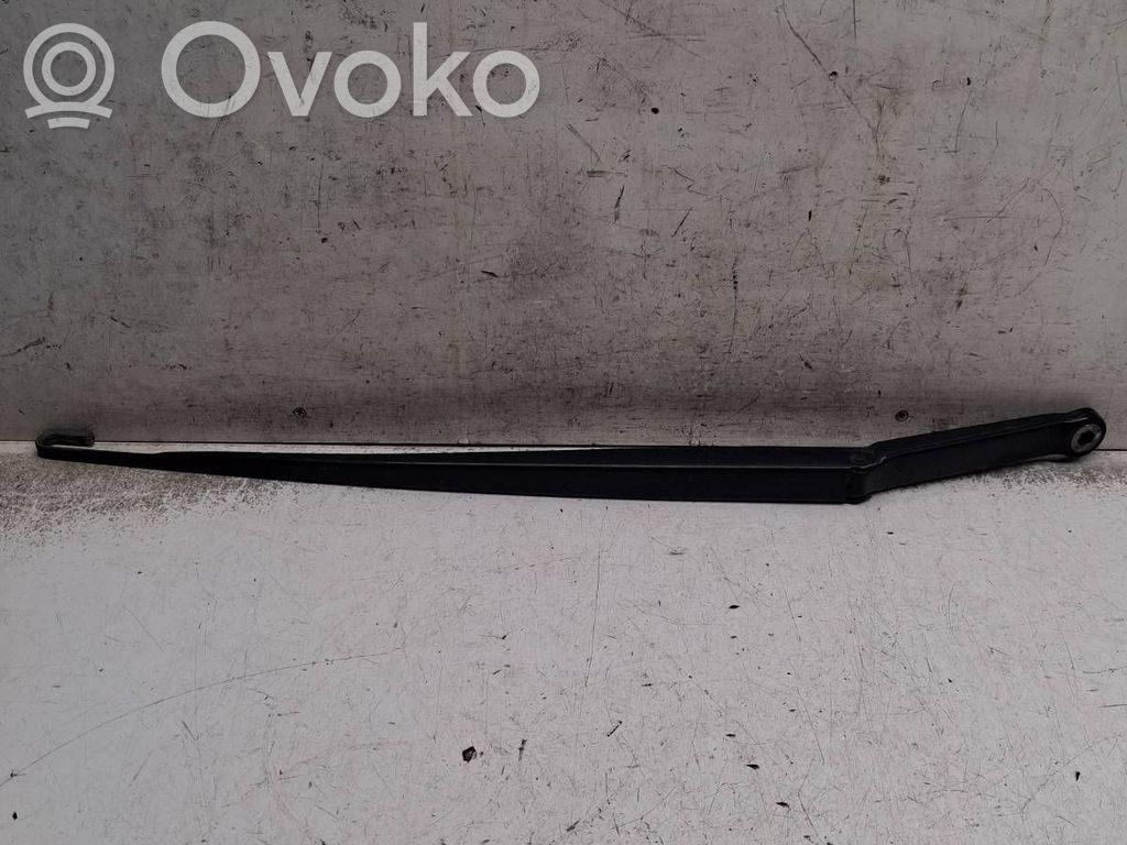 BMW 3 E46 Front wiper blade arm 