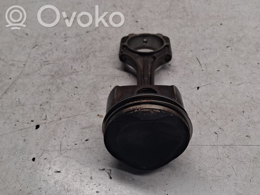 Audi A4 S4 B8 8K Piston with connecting rod 