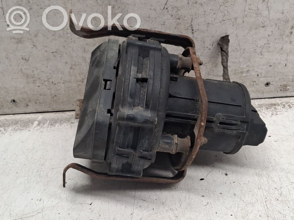 BMW 5 E39 Antrinis oro siurblys 