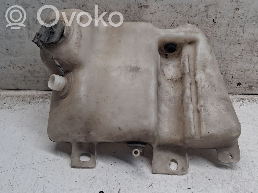 BMW 5 E39 Logu šķidruma tvertne 