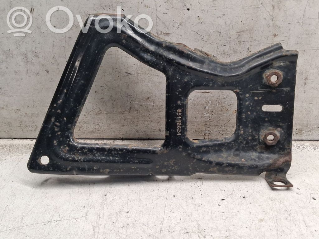 Dodge RAM 1500 DS Bumper support mounting bracket corner 