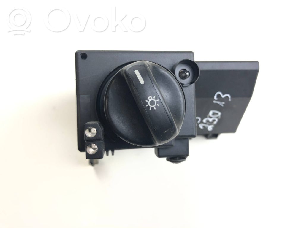 Mercedes-Benz E W210 Light switch 