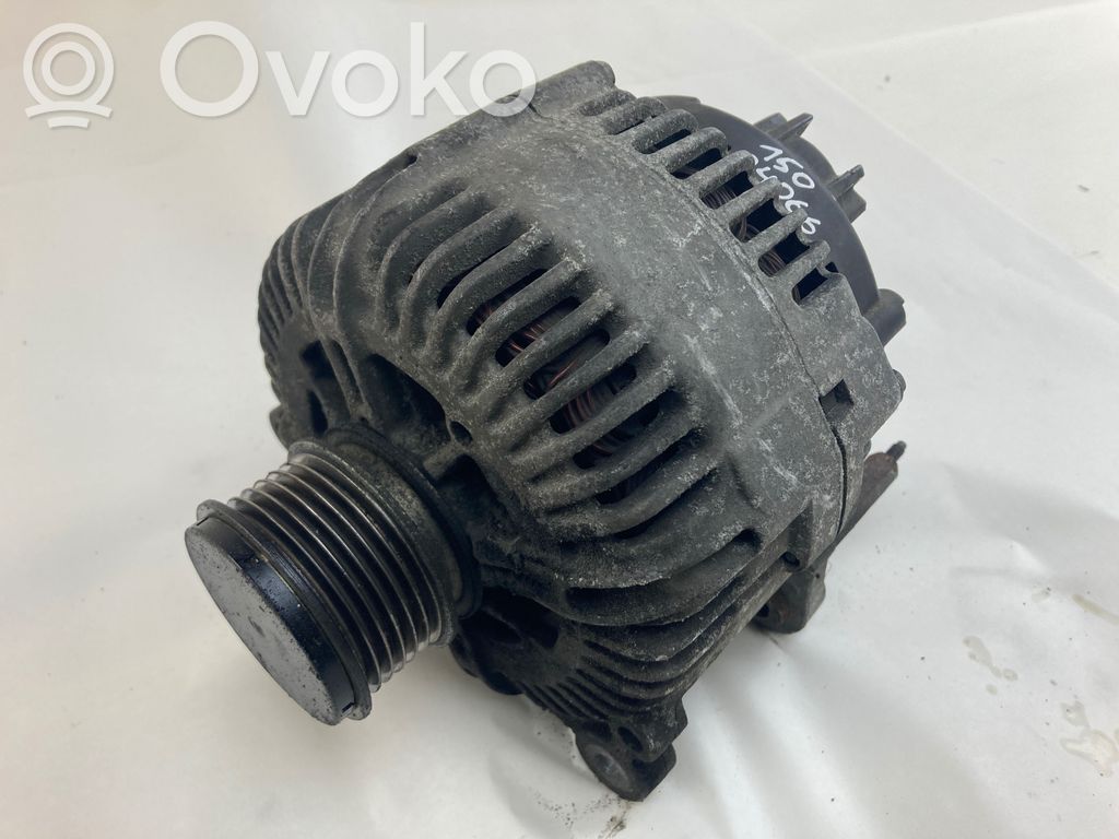 Volkswagen PASSAT B6 Generator/alternator 
