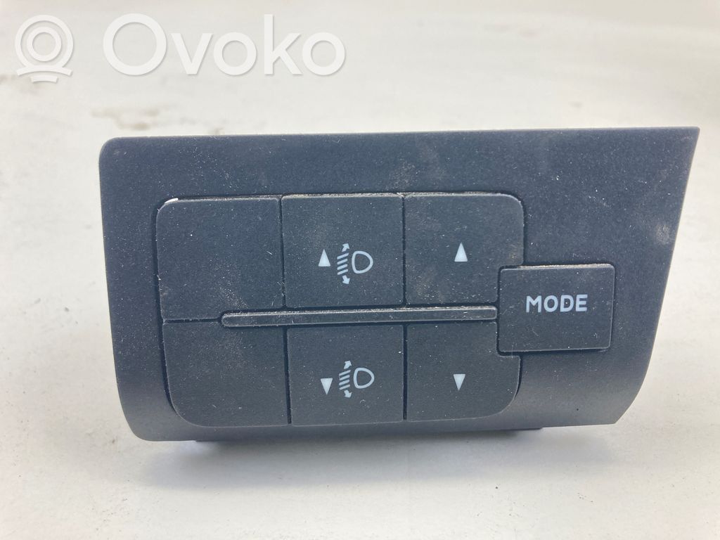 Peugeot Boxer Headlight level height control switch 