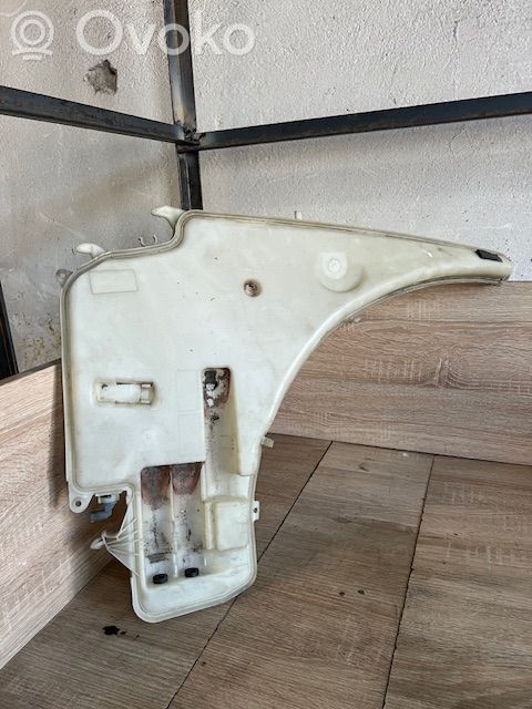 Réservoir de liquide lave-glace   7124231