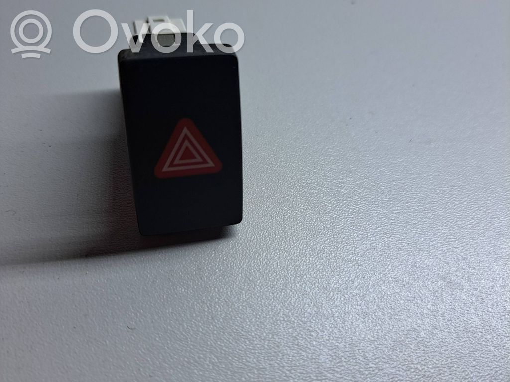 Volkswagen Golf VI Avārijas lukturu slēdzis 