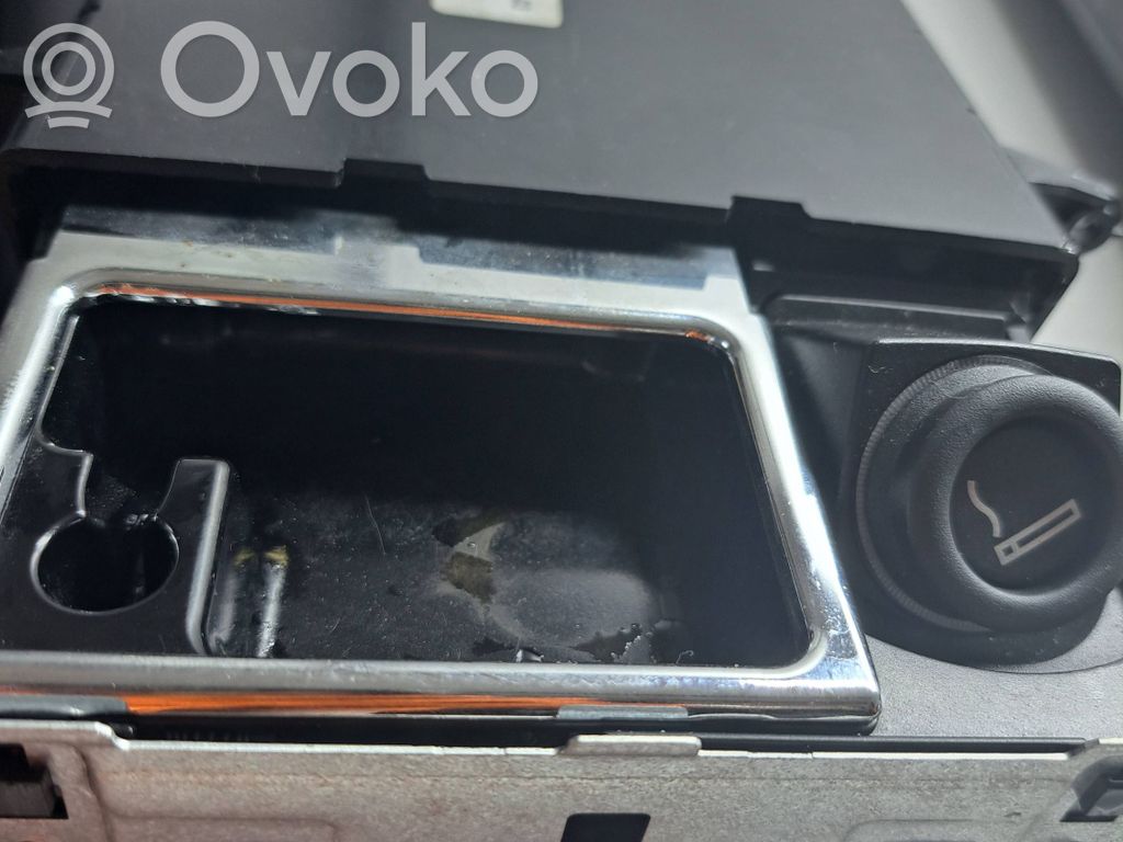 BMW 5 E60 E61 Pelnutrauks 