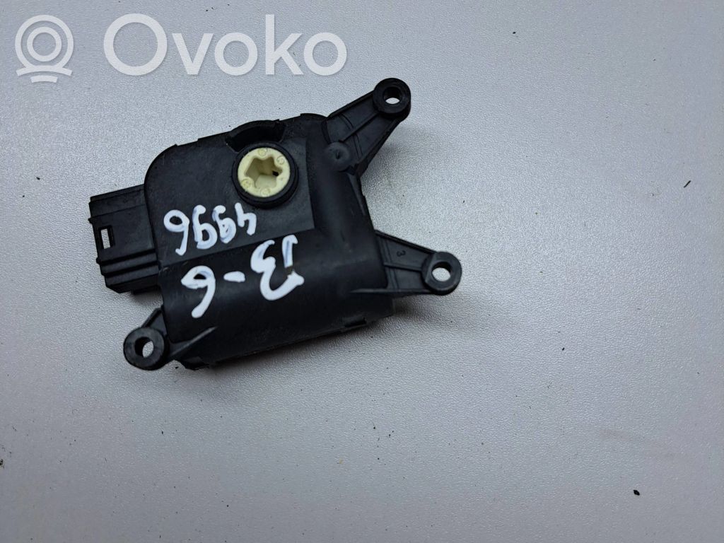 Volkswagen PASSAT B6 Oro sklendės varikliukas 