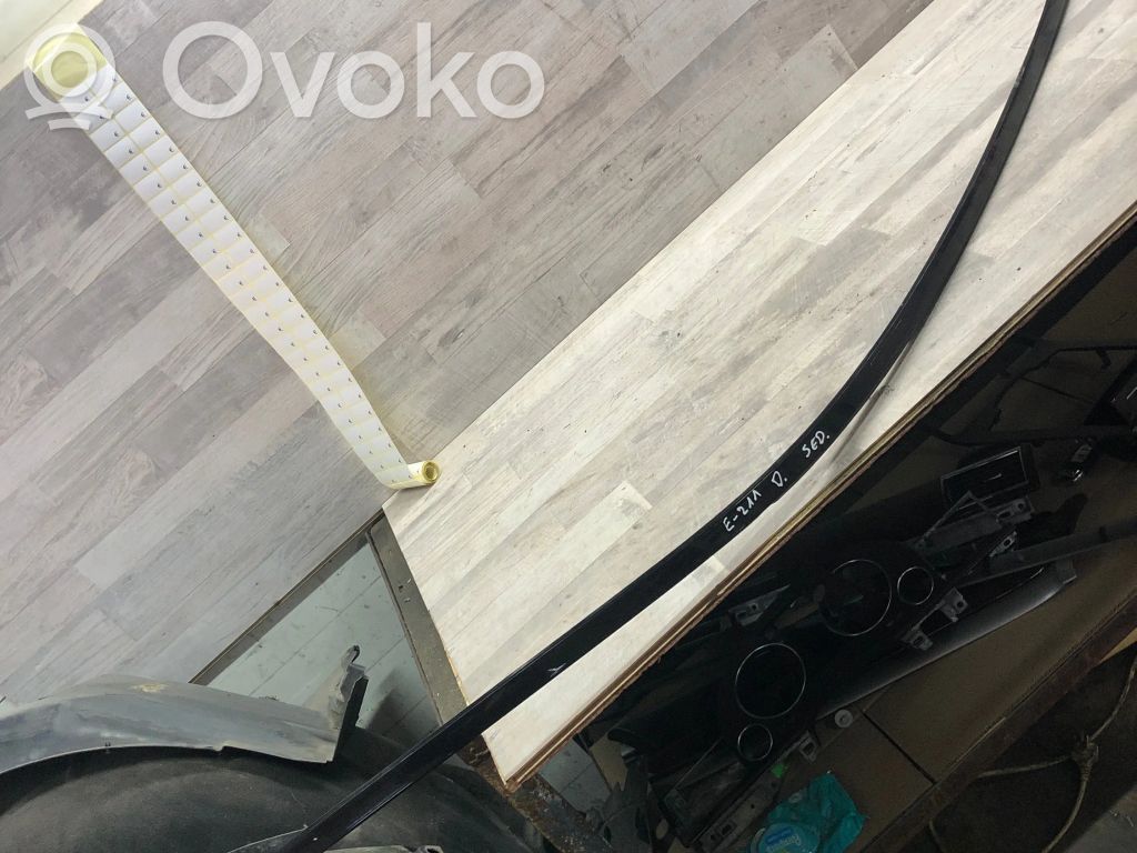 Mercedes-Benz E W211 Dekoratīva jumta lenta – "moldings" 