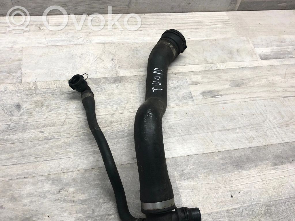 BMW 3 E90 E91 Engine coolant pipe/hose 