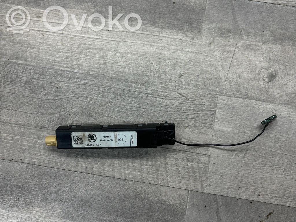 Skoda Rapid (NH) Antennenverstärker Signalverstärker 