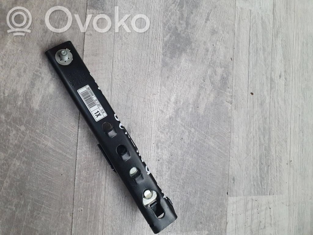Citroen Berlingo Turvavyön säätökisko 