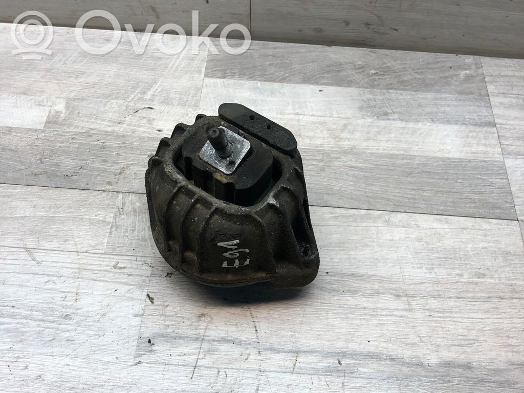 BMW 3 E90 E91 Engine mount bracket 
