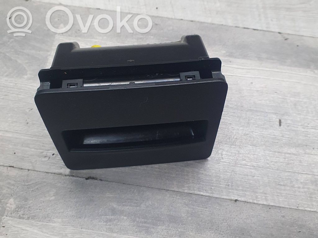 Skoda Octavia Mk3 (5E) Ashtray (rear) 