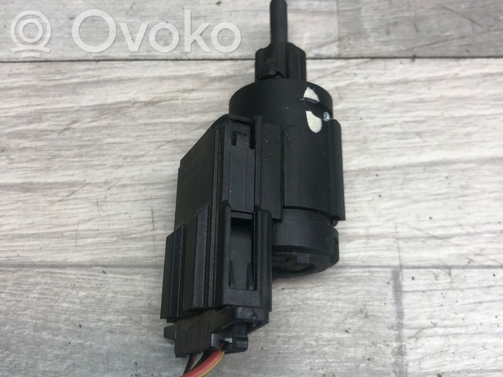 Ford Galaxy Jarrupolkimen anturin kytkin 