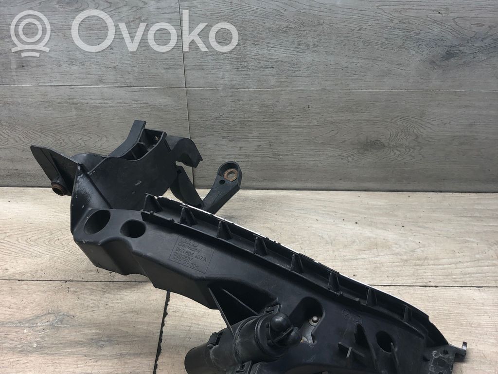 Audi A4 S4 B8 8K Staffa faro/fanale 