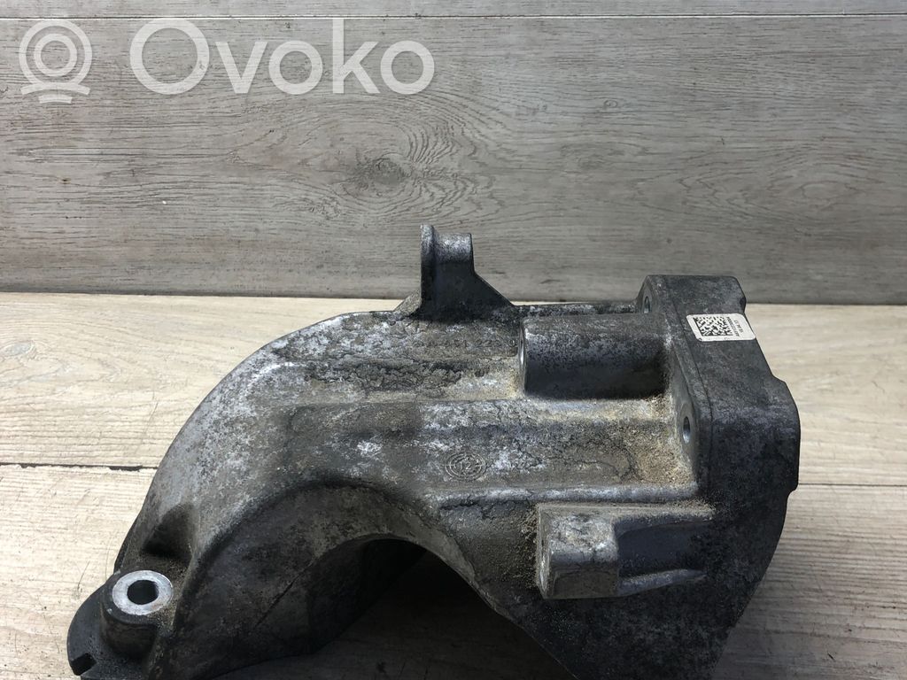 Mercedes-Benz C W204 Supporto di montaggio del motore (usato) 