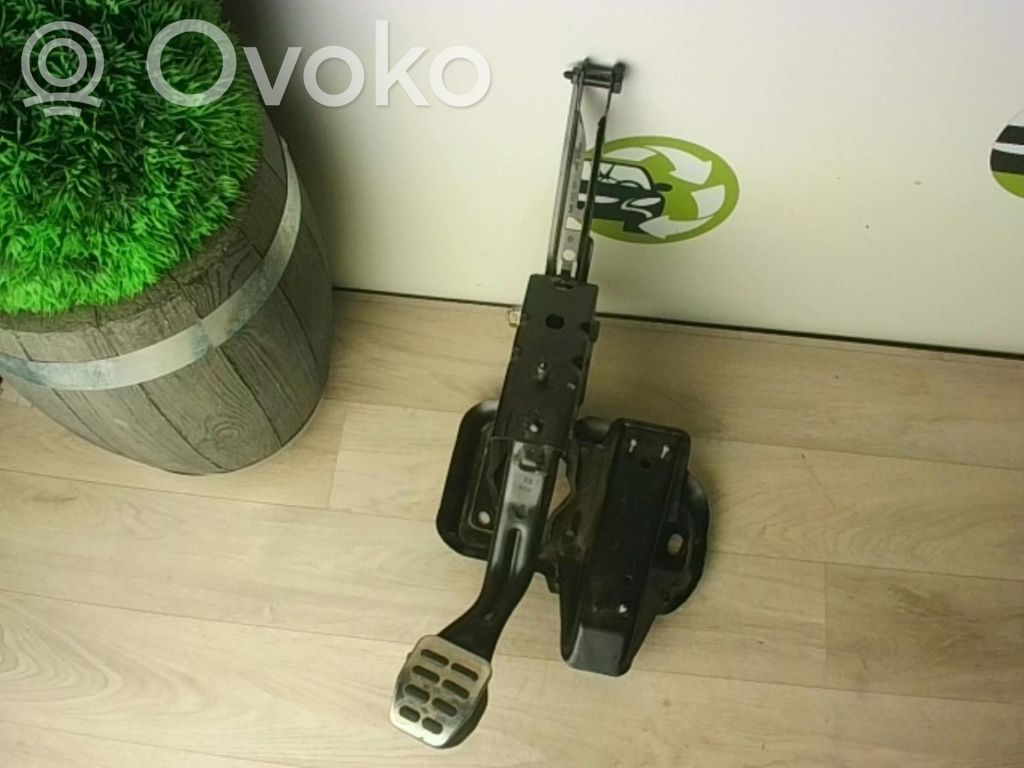 Audi TT Mk1 Jarrupoljin 
