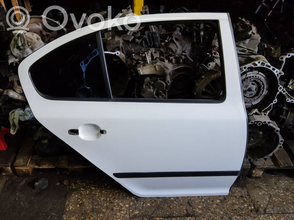Skoda Octavia Mk2 (1Z) Puerta trasera 