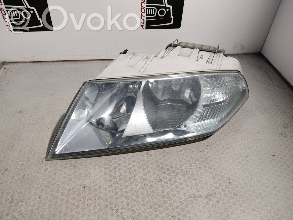 Skoda Octavia Mk2 (1Z) Lampa przednia 