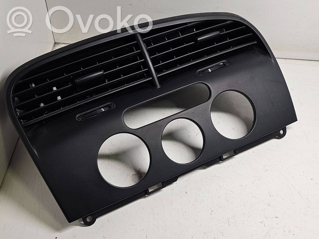 Seat Altea Центральная воздушная решётка 