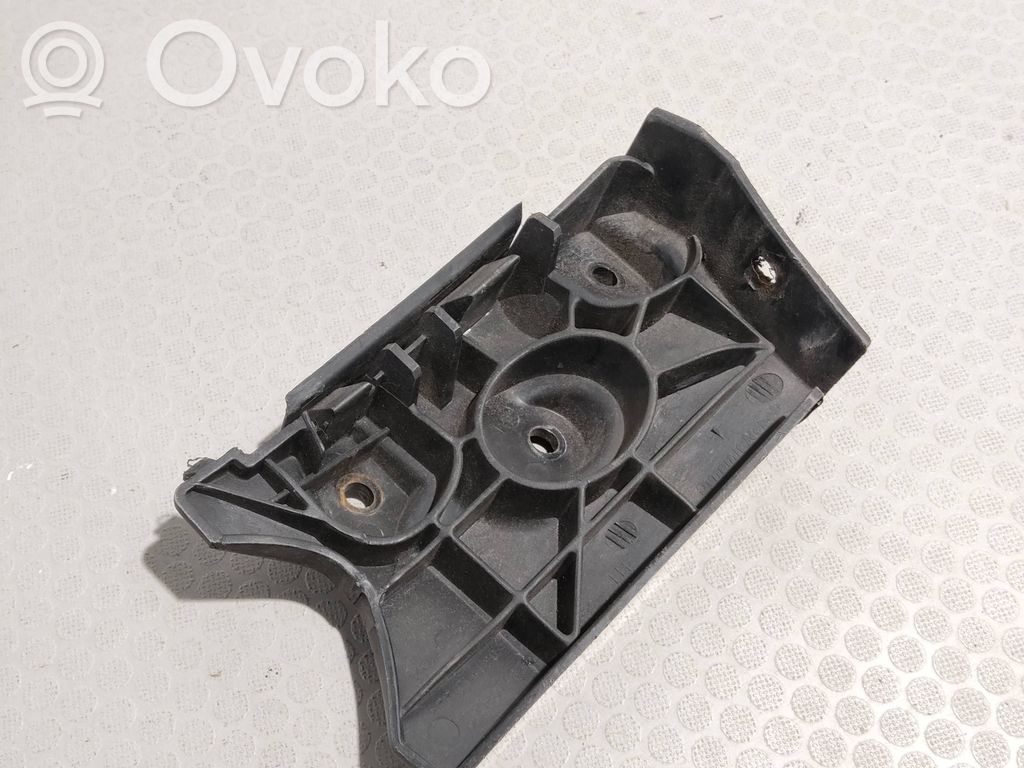 Seat Toledo III (5P) Uchwyt / Mocowanie zderzaka przedniego 