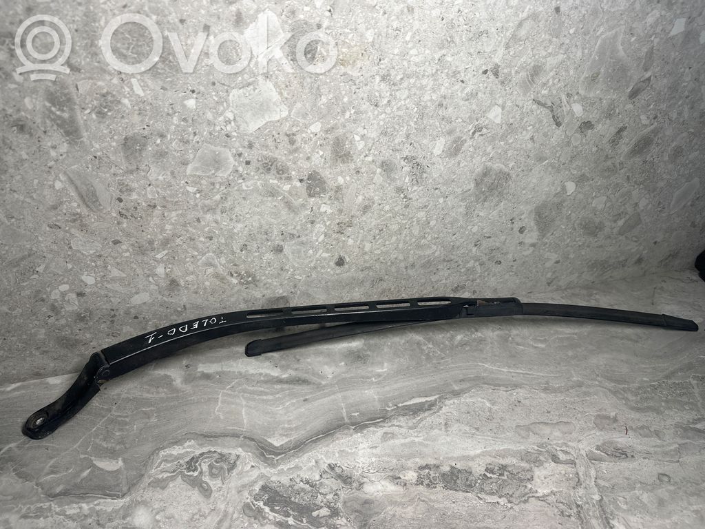 Seat Toledo III (5P) Front wiper blade arm 