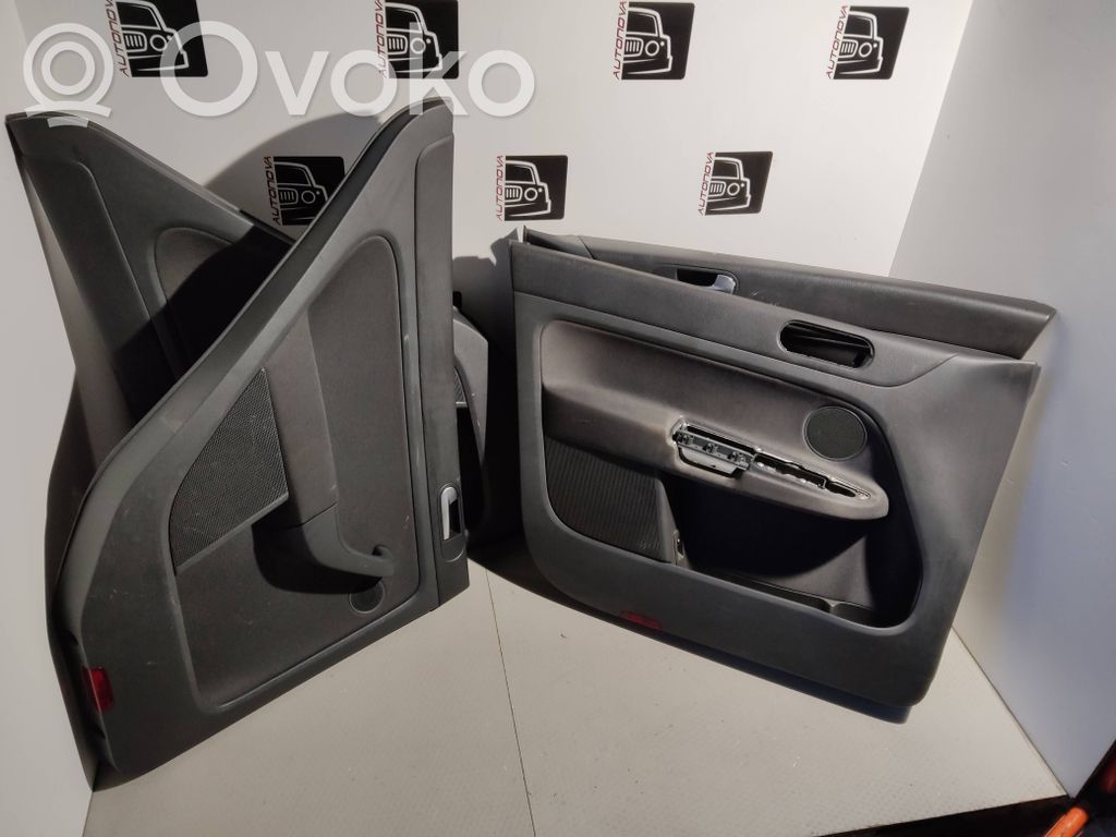 Volkswagen Golf Plus Set di rivestimento del pannello della portiera 