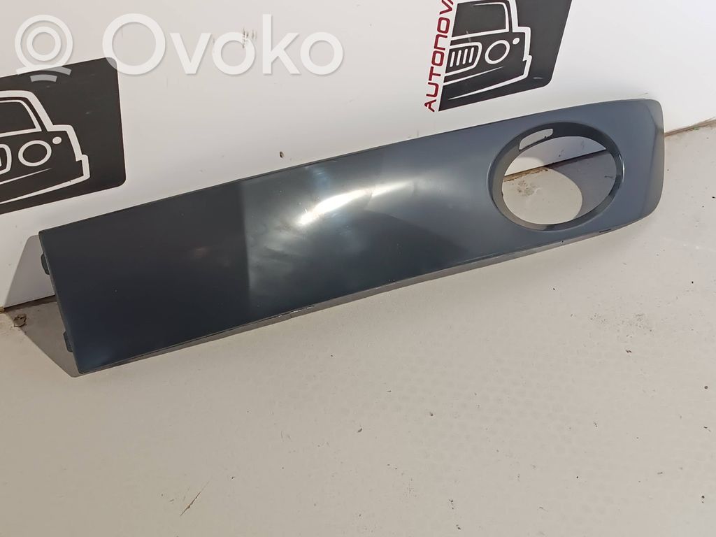 Volkswagen Transporter - Caravelle T5 Kratka dolna zderzaka przedniego 