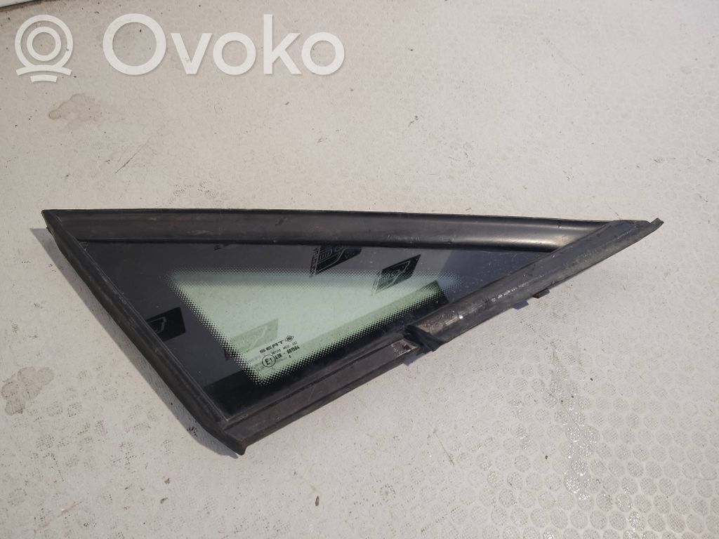 Seat Ibiza IV (6J,6P) Trikampis stiklas kėbulo priekyje 