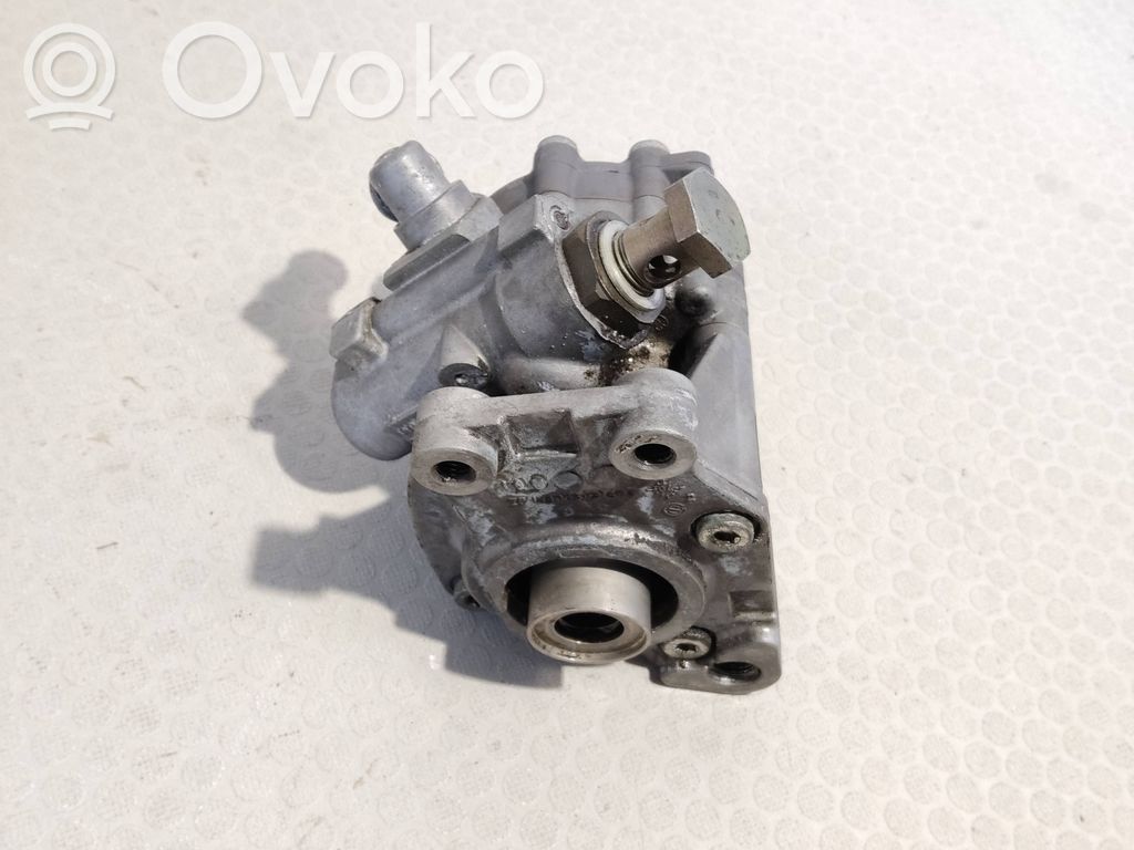 Audi A6 S6 C6 4F Ohjaustehostimen pumppu 