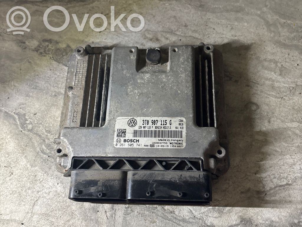 Skoda Octavia Mk2 (1Z) Engine control unit/module 