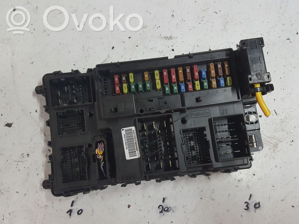 Ford Mondeo MK V Ramka / Moduł bezpieczników 