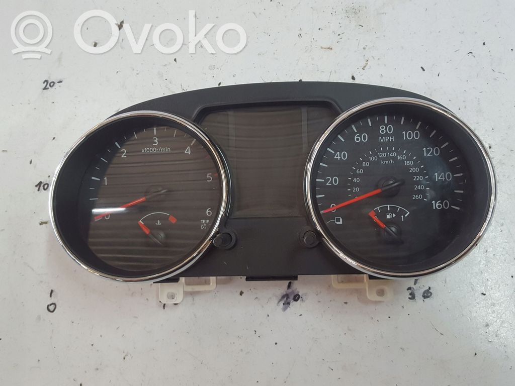 Nissan Qashqai Speedometer (instrument cluster) 