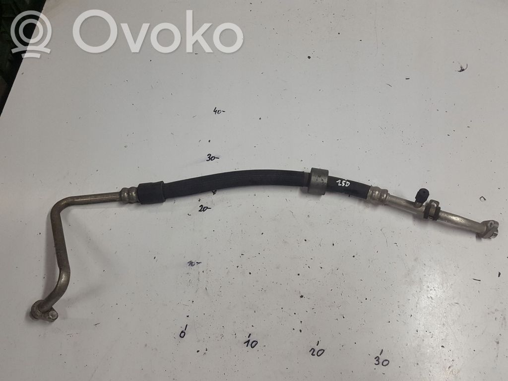 Renault Clio IV Ilmastointilaitteen putki (A/C) 