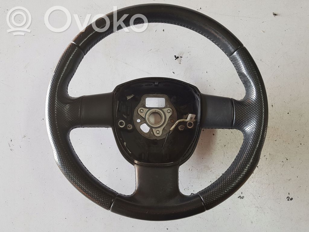 Audi A3 S3 8P Ohjauspyörä 