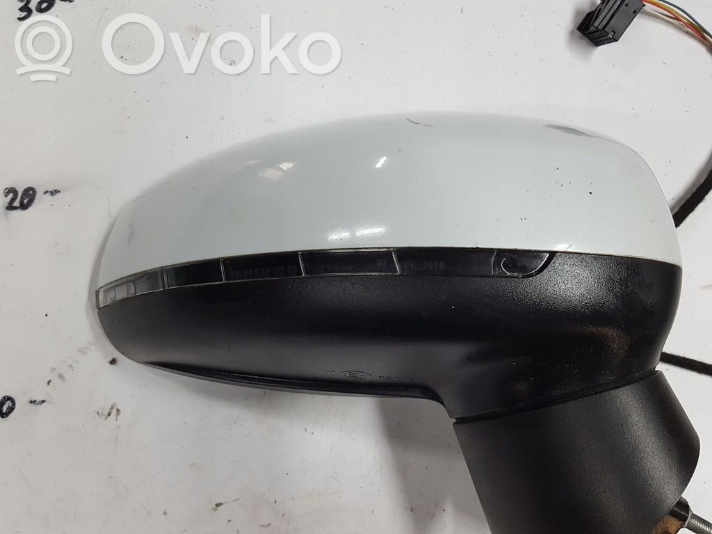 Front door electric wing mirror