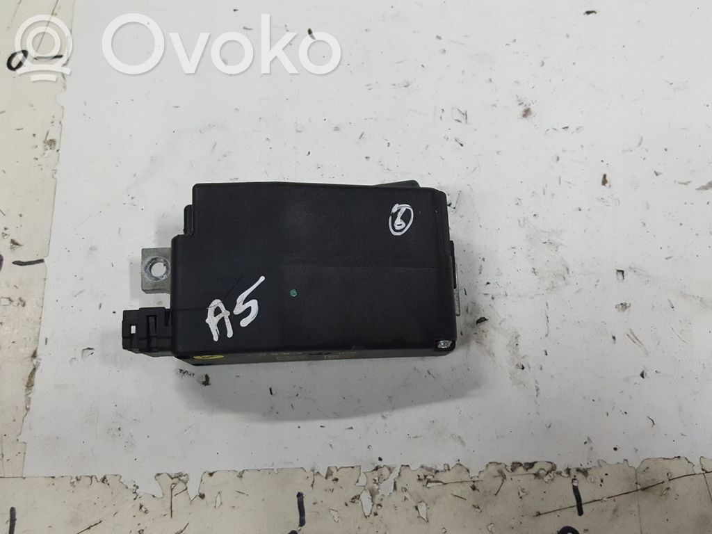 Audi A5 8T 8F Blocare casetă direcție 