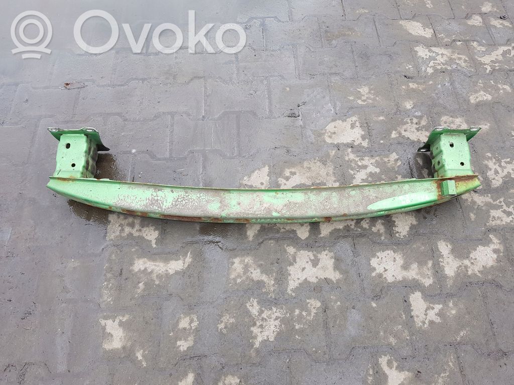 Aizmugurē bampera balka